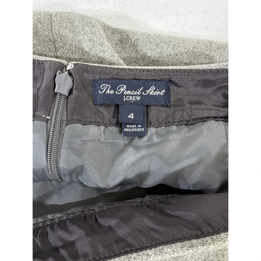 J Crew The Pencil Skirt Size 4 (29x20) Gray Wool Blend Back Zip Back Vent Career